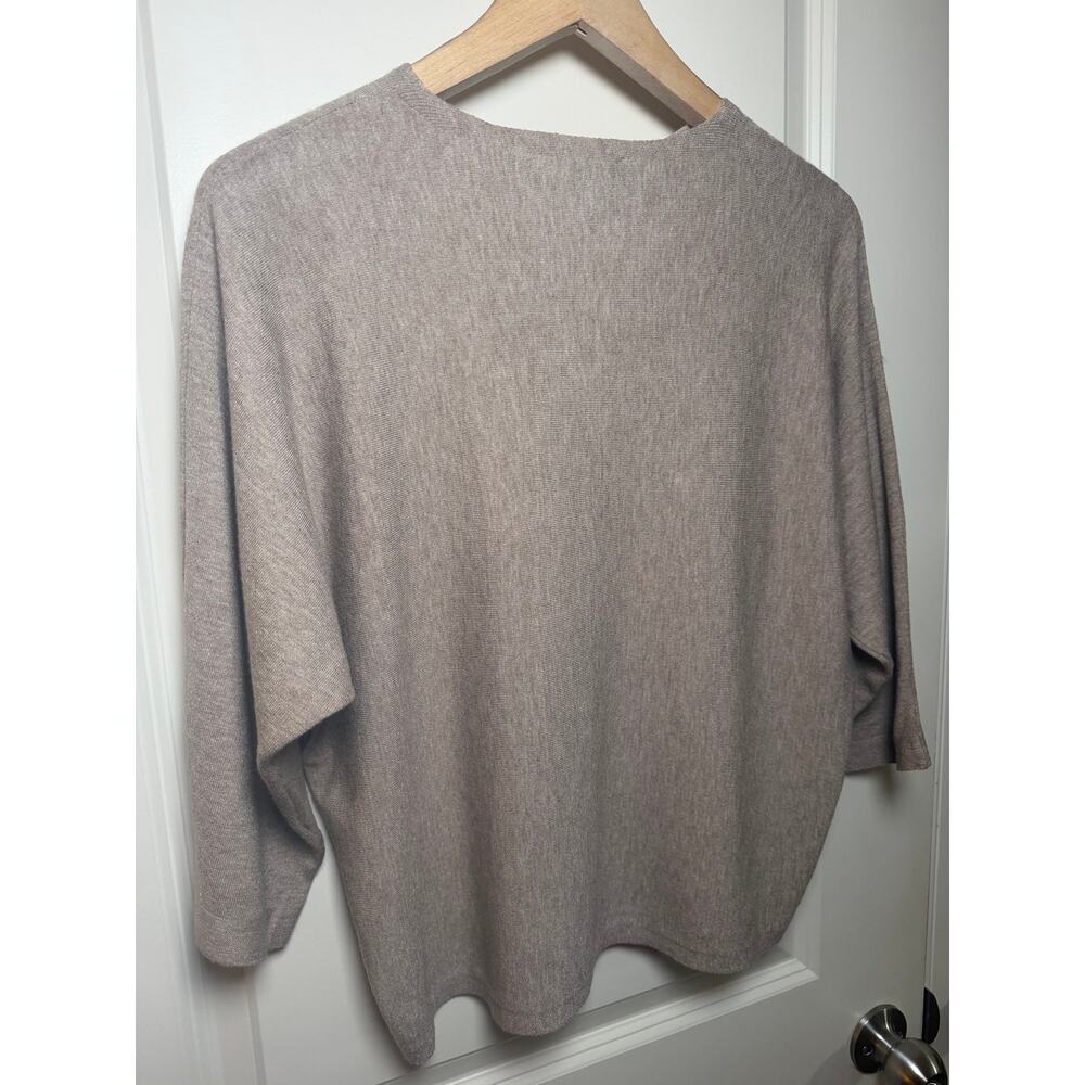 Mila Minimalist Relaxed Crewneck Knit Sweater Size S Clean Girl Quiet Luxury - Picture 8 of 10